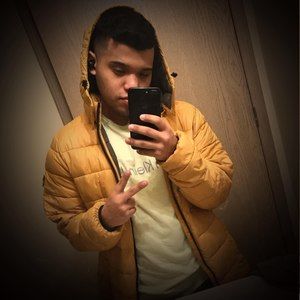 Meet your Posher, Cory